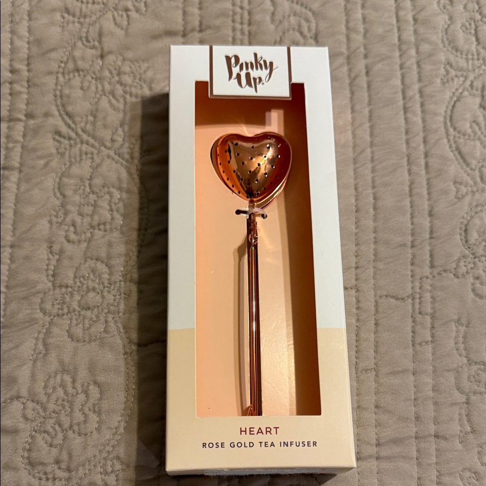 Pinky Up Rose Gold Heart Tea Infuser